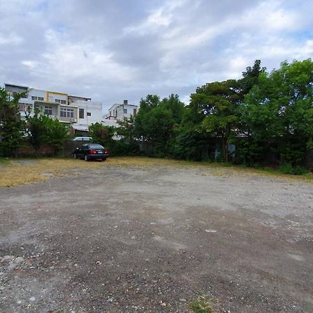 Apple Hotel Taitung Bagian luar foto