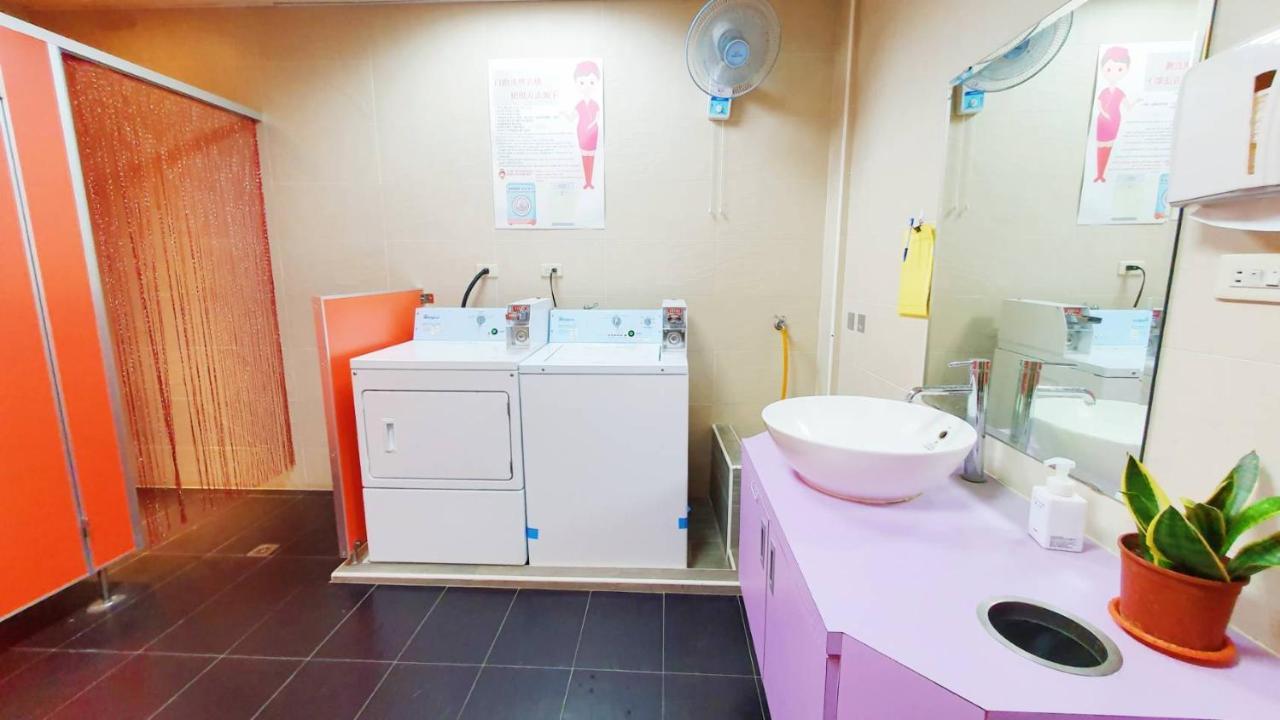 Apple Hotel Taitung Bagian luar foto