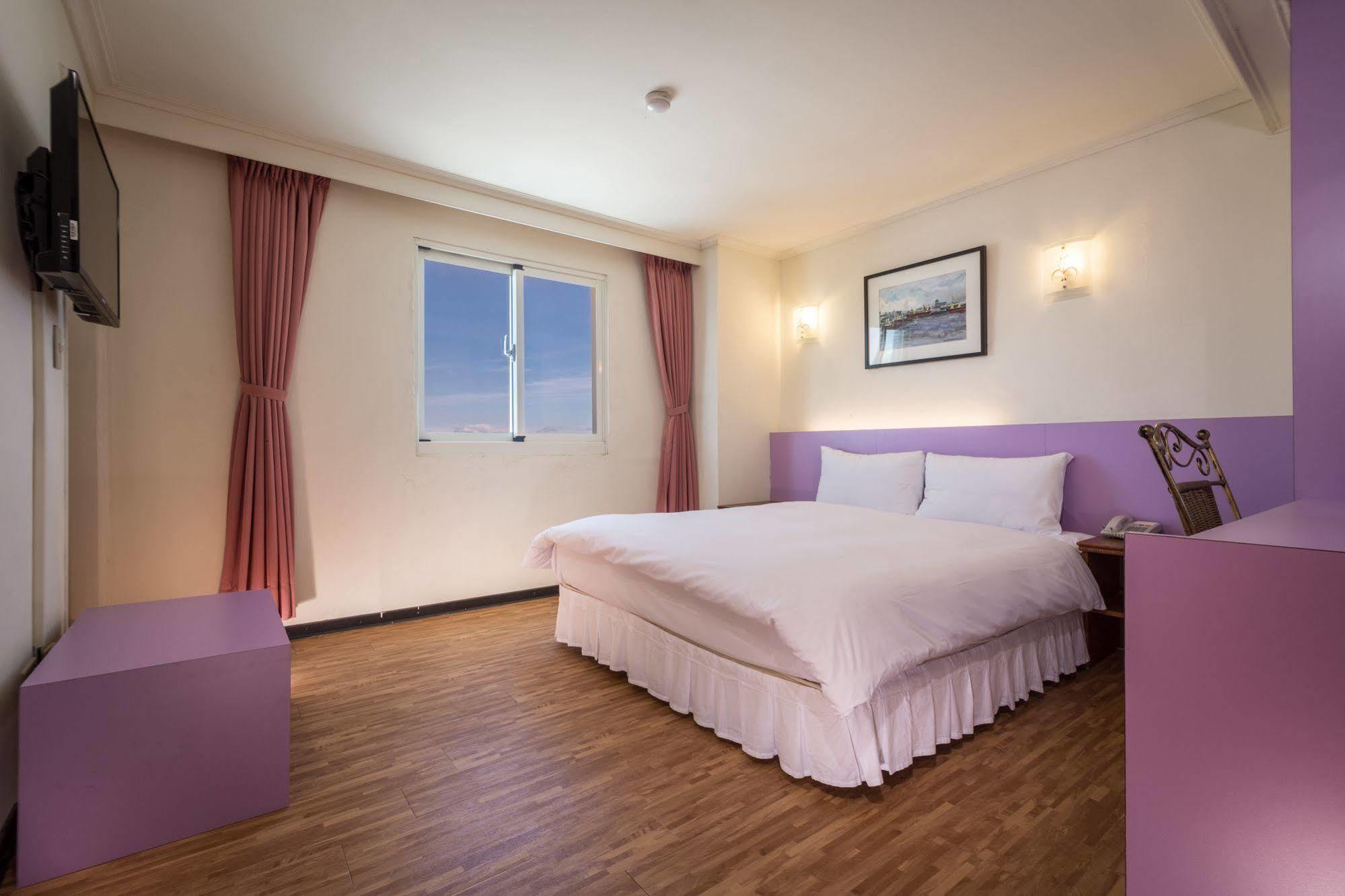 Apple Hotel Taitung Bagian luar foto