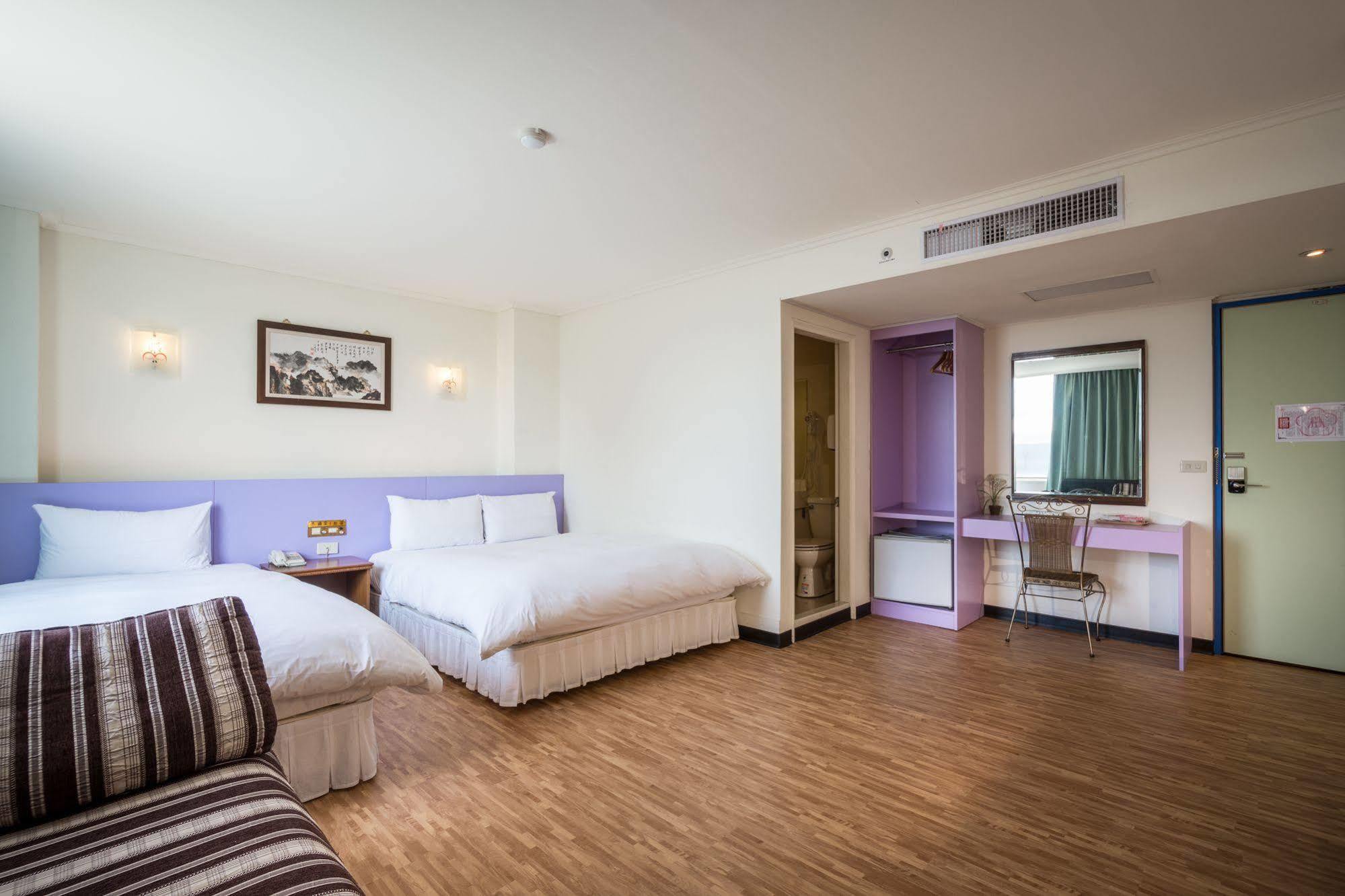 Apple Hotel Taitung Bagian luar foto