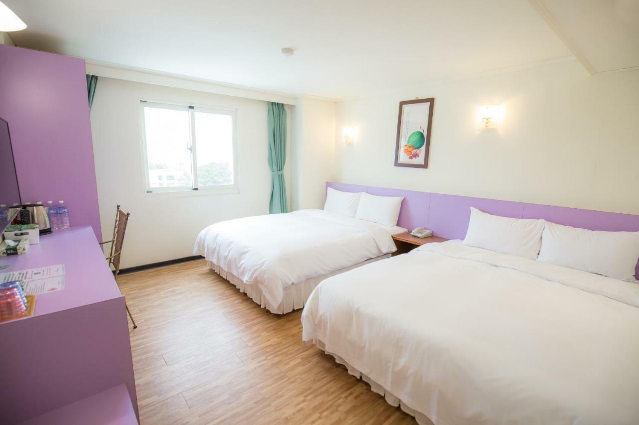 Apple Hotel Taitung Bagian luar foto